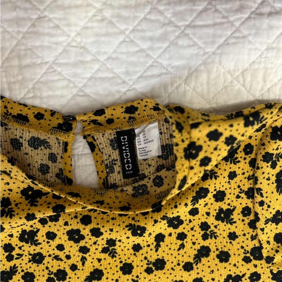 Divided Yellow/ Black Floral Long Sleeve Maxi Dress. Size Small. - Picture 5 of 10